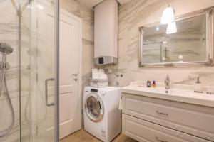 Three Musketeers Apartments Deluxe