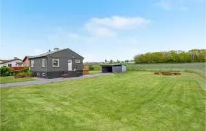 1 Bedroom Nice Home In Rønne - رونيه