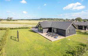 4 Bedroom Nice Home In Odder