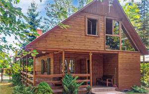 4 Bedroom Cozy Home In Okuninka