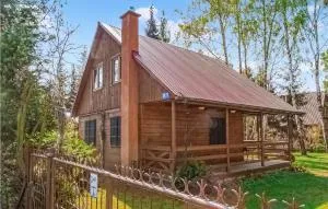 4 Bedroom Cozy Home In Okuninka - Pereshpa