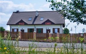 Beautiful Home In Piszewo With Wifi