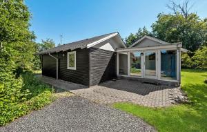 Two-Bedroom Holiday Home In Ulfborg