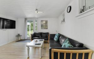 Two-Bedroom Holiday Home In Ulfborg