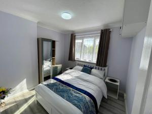 Semi Detached House in Aldershot