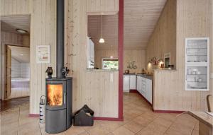 4 Bedroom Beautiful Home In Oksbøl