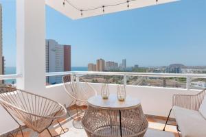 Elegante Condo a una Cuadra del Mar