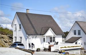 Lovely Home In Vedavågen With Wifi