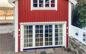 1 Bedroom Lovely Home In Mönsterås