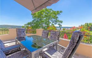 3 Bedroom Awesome Apartment In Secovlje 