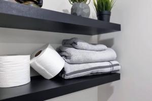 Moons & Noons -Separate Unit for your Comfort