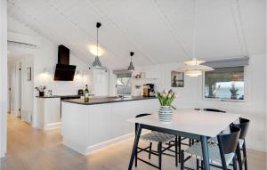 Gorgeous Home In Esbjerg V