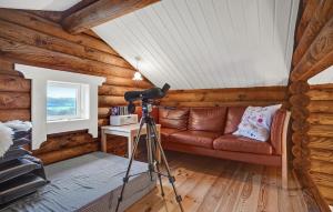 2 Bedroom Cozy Home In Mariager