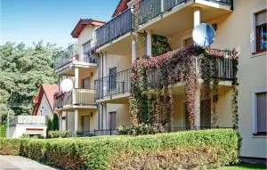 Beautiful Apartment In Pobierowo - Лукенцин
