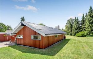 Three-Bedroom Holiday Home In Gilleleje