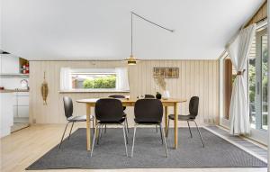 Three-Bedroom Holiday Home In Gilleleje