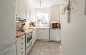 1 Bedroom Amazing Home In Köpingsvik