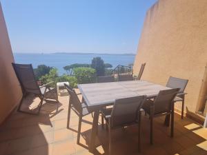 Appartement 34 pièces climatisé, plage & vue mer - FR-1-780-23