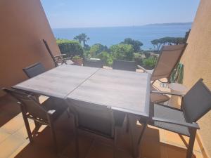 Appartement 34 pièces climatisé, plage & vue mer - FR-1-780-23