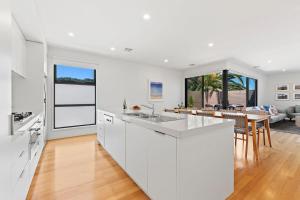 Como Villa - Family Retreat Close to Beach & Shops