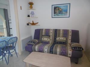 **Gruissan : T2 cosy avec piscine, parking privé, proche plage et commerces** - FR-1-796-8