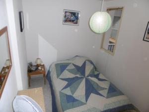 **Gruissan : T2 cosy avec piscine, parking privé, proche plage et commerces** - FR-1-796-8