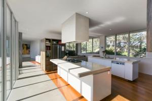 Oceania Retreat - Private beach access pool OFP