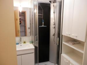 T2 RDC avec Terrasse, Piscine & Parking - Proche Vieux Village de Gruissan - FR-1-796-20