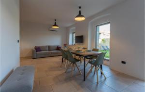 Beautiful Home In Skofije 