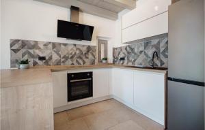 Beautiful Home In Skofije