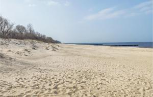 2 Bedroom Lovely Home In Trzesacz