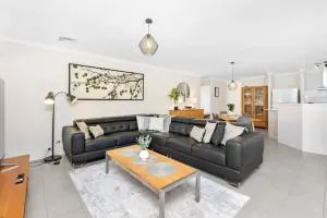 Bentley Haven, Cozy Family Retreat - Canning Vale