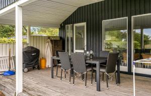 3 Bedroom Nice Home In Glesborg