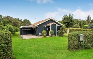 3 Bedroom Nice Home In Glesborg