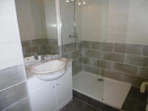 T2 Confortable - 45 Pers - Proche Plage Grazel - Parking Privé - FR-1-796-54