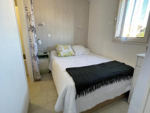 Magnifique T2 à Saint-Cyprien avec piscine, parking - FR-1-793-21