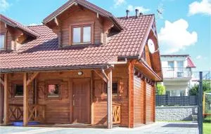 Nice Home In Sianozety With Kitchen - Сянозеты