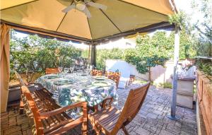 Gorgeous Home In Massarosa With Wifi