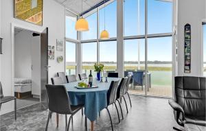 Three-Bedroom Holiday Home In Skals