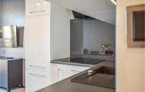 Nice Apartment In Darlowko With Wifi