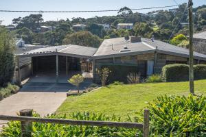 Port Philip Panorama - Bayview Retreat and Pool Bliss