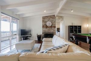 Port Philip Panorama - Bayview Retreat and Pool Bliss