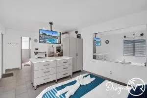 UnitA SeaI Private Studio near Deerfield Beach - 布卡拉顿