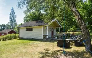 Gorgeous Home In Holmsjö With Kitchen - Jämjö