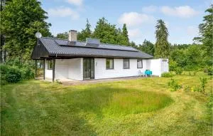 Three-Bedroom Holiday Home In Knebel - Åstrup