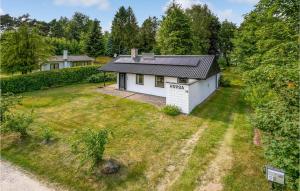 Three-Bedroom Holiday Home In Knebel