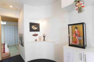 民宿 飛 西成区三层120平独栋日式别墅 免费停2台车 4卧室7床和36平的超大客厅 地铁2站5分钟可到难波或者天王寺 走路 4分钟可到花園町地铁站