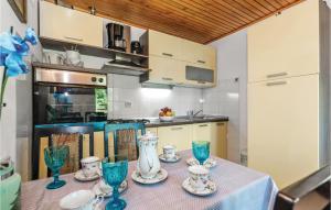 2 Bedroom Awesome Home In Opatija