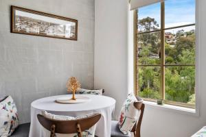 Tapanak Renovated townhouse Close to City