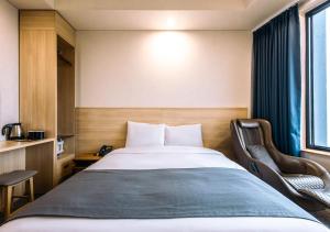 Business Double Room with River View